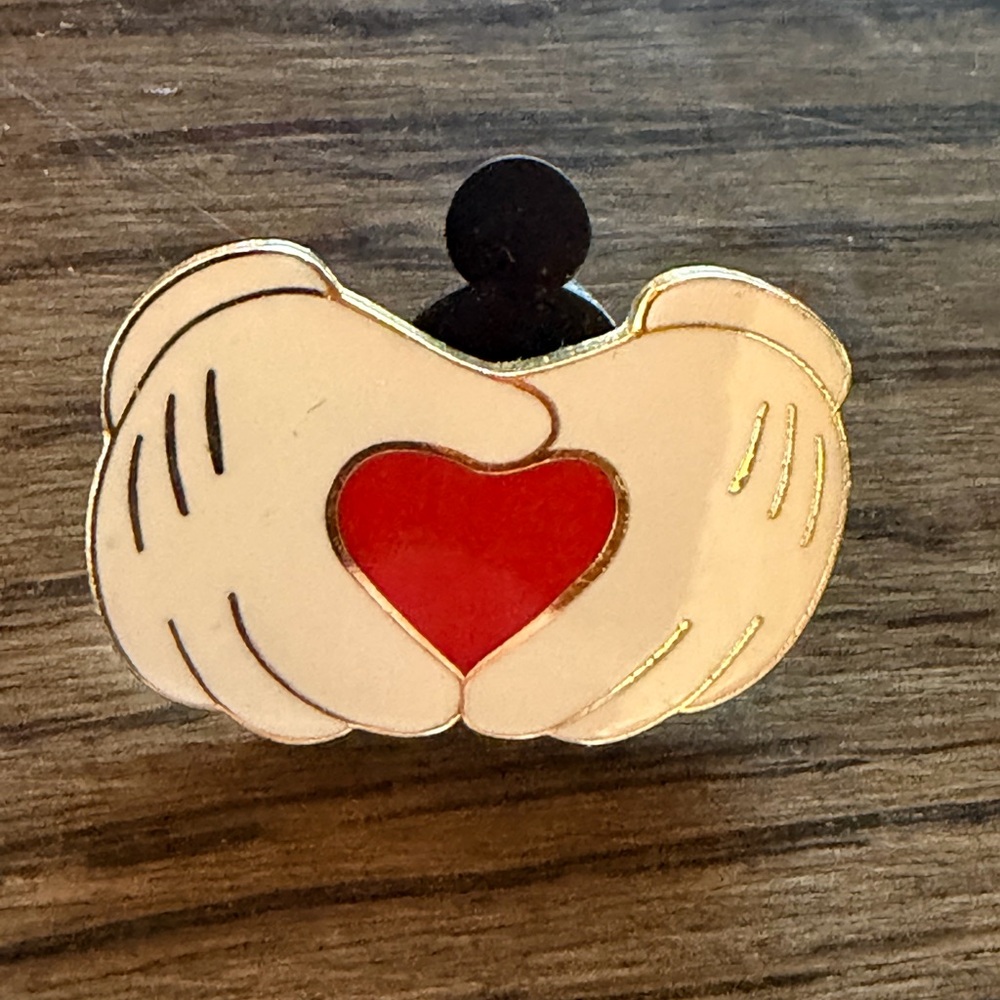 Disney Mickey Claddagh Hands with Heart Pin